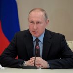 Путин: Портал госуслуг не справился с объемом обращений по выплатам на детей